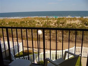 Dunes Court Ocean Stadt